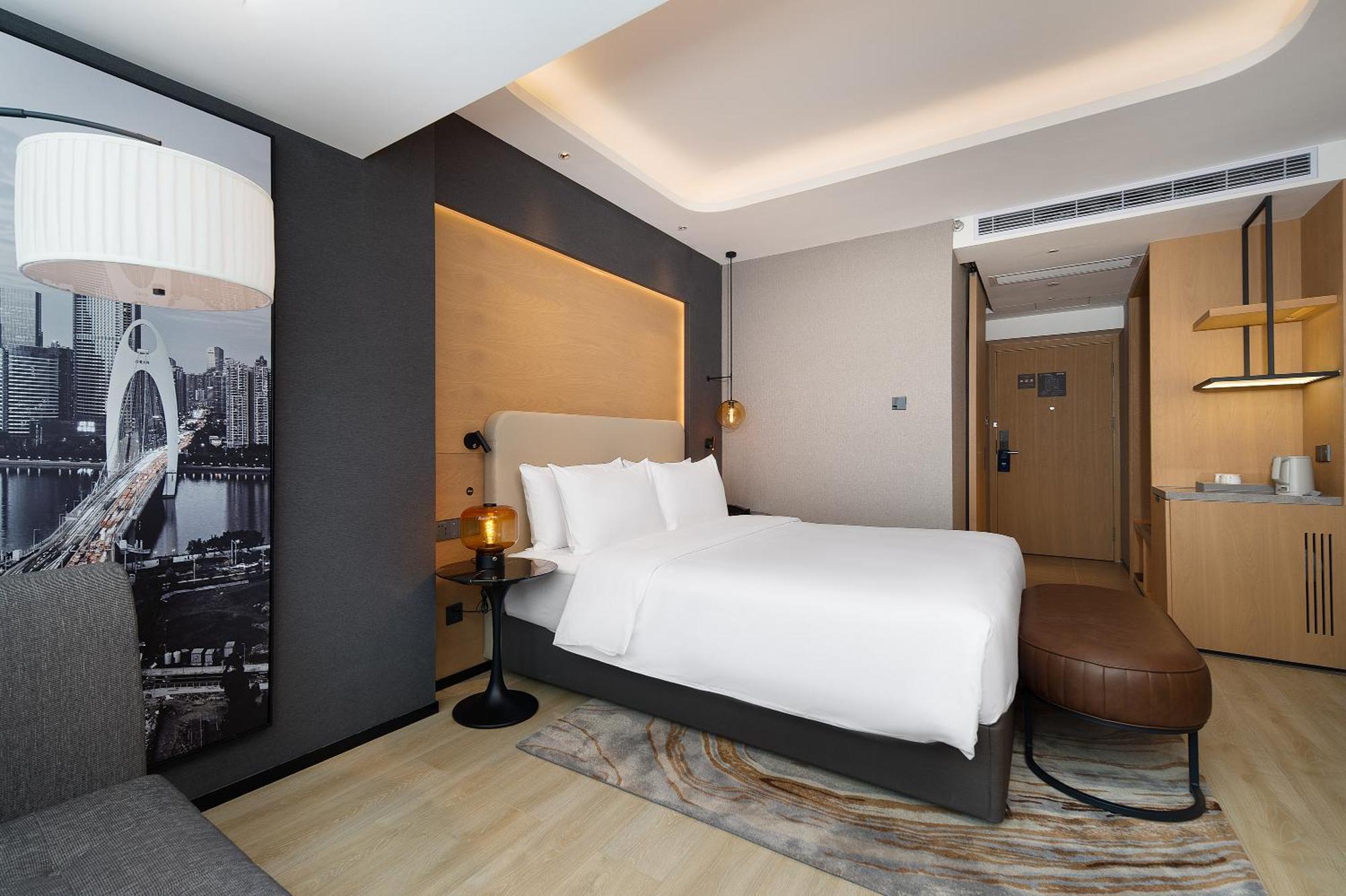 Langham Honor International Hotel Canton Fair Complex Branch - Free Shuttle To Canton Fair Complex During Canton Fair Period & Free Mini Bar Buitenkant foto