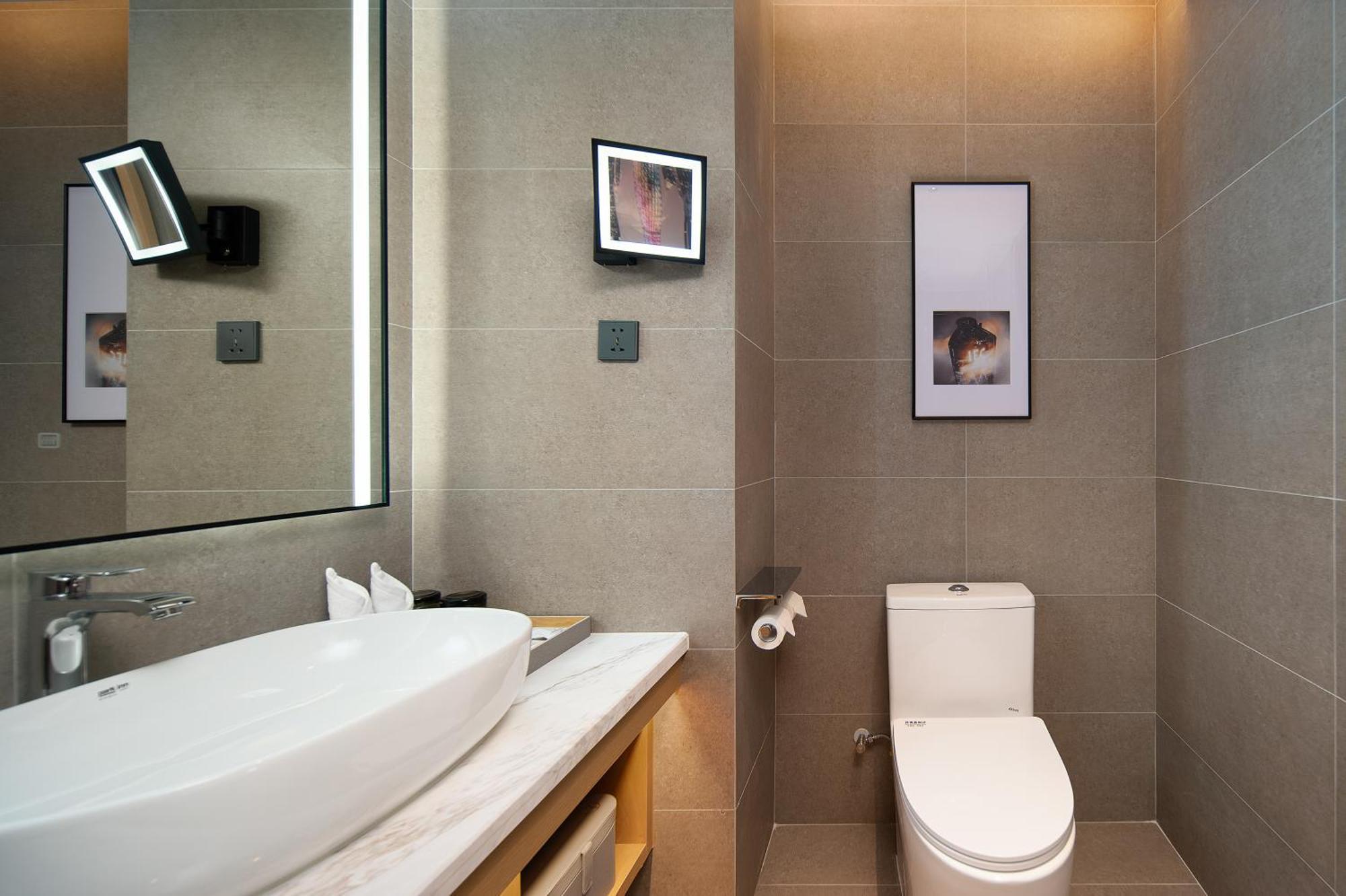Langham Honor International Hotel Canton Fair Complex Branch - Free Shuttle To Canton Fair Complex During Canton Fair Period & Free Mini Bar Buitenkant foto